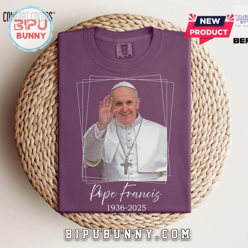Pray For Pope Francis Memorial T-Shirt