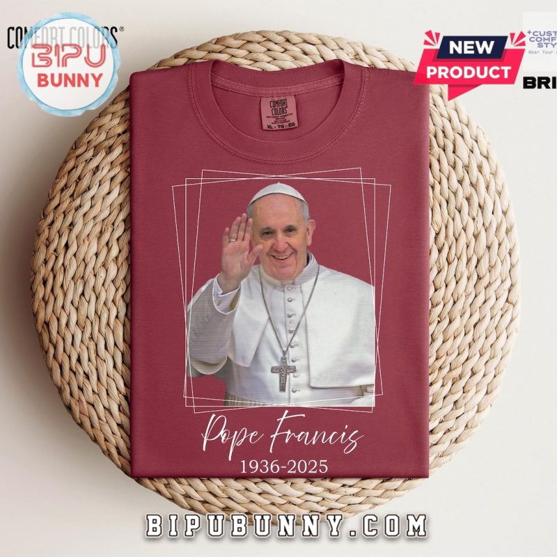 Pray For Pope Francis Memorial T-Shirt