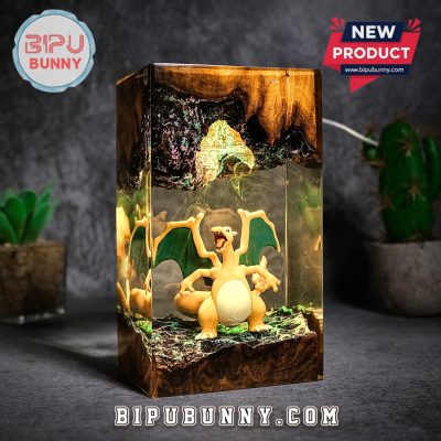 Charizard Pokemon Resin lamp