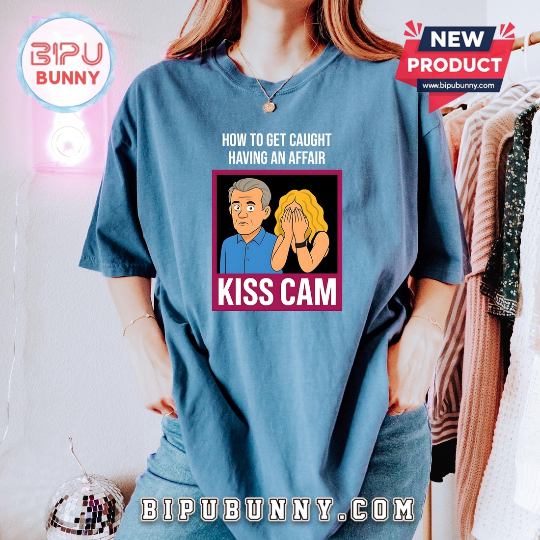 Coldplay’s Kiss Cam Caught Funny Music Tour Graphic Shirt Coldplay’s Kiss Cam Caught Funny Music Tour Graphic Shirt