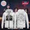 White zip-up hoodie featuring the K-Pop group ATEEZ. Front: ATEEZ photo collage. Back: ATEEZ signatures design.!