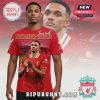 Red tee featuring Alexander-Arnold! Text: ALEXANDER-ARNOLD, Trend. Liverpool Football Club logo shown!