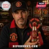 Black Manchester United fan gear set! Red & gold crest cap, scarf & portable fan with 'GLORY GLORY MAN UNITED' LED text!