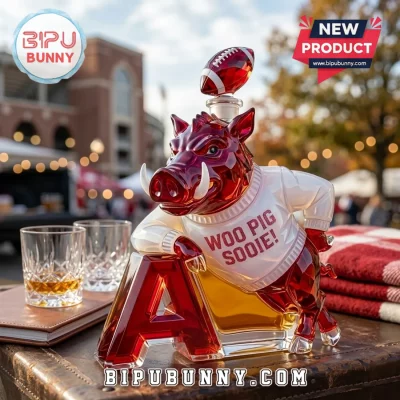 Arkansas Razorbacks Sculpted Glass Whiskey Decanter