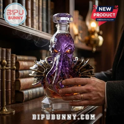 D&D Mind Flayer Sculpted Glass Whiskey Decanter