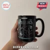 Black ceramic mug featuring the Metallica logo, a grey skull, and metallic chain graphics against a dark background.!