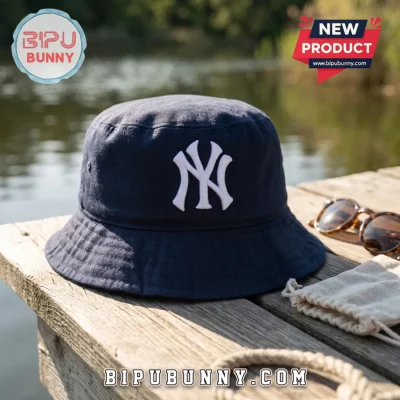 New York Yankees Embroidered Logo Bucket Hat