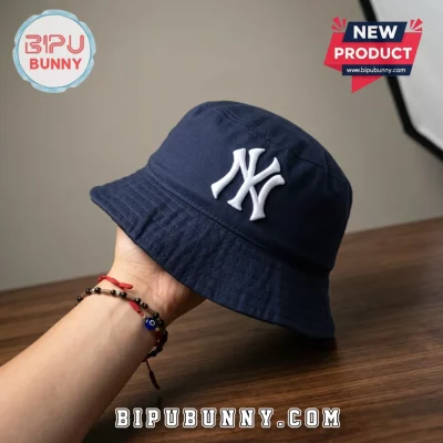 New York Yankees Embroidered Logo Bucket Hat