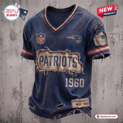 New England Patriots NFL Football Distressed T-Shirt