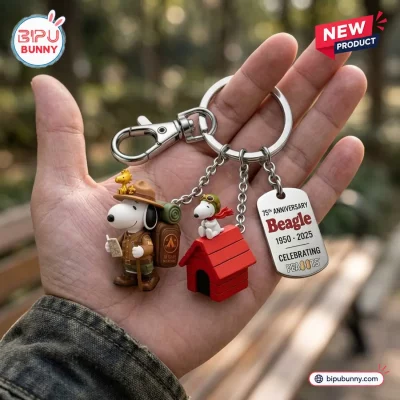 Snoopy Red Doghouse Beagle 75th Anniversary Keychain